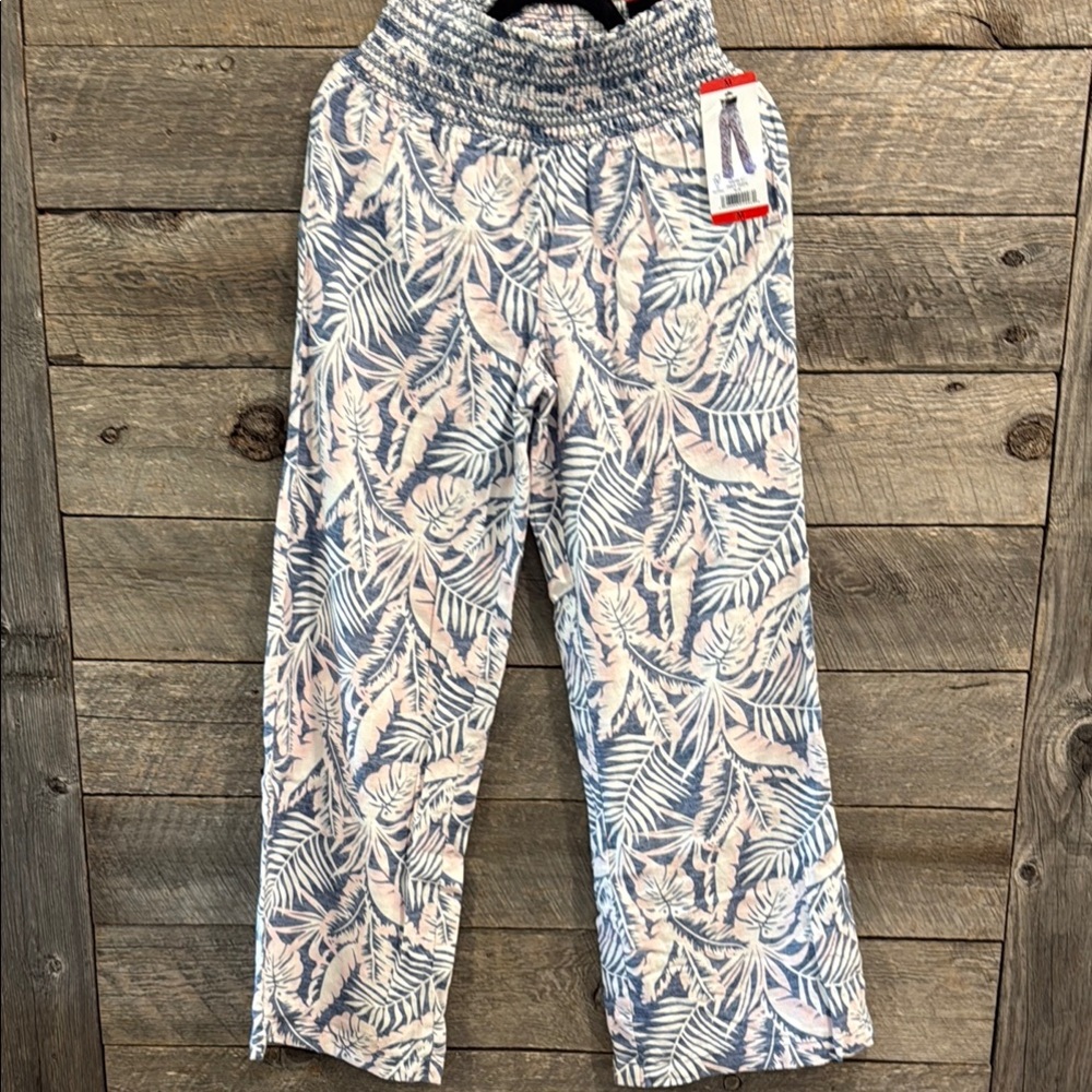 Leaf Print Wide-Leg Pants